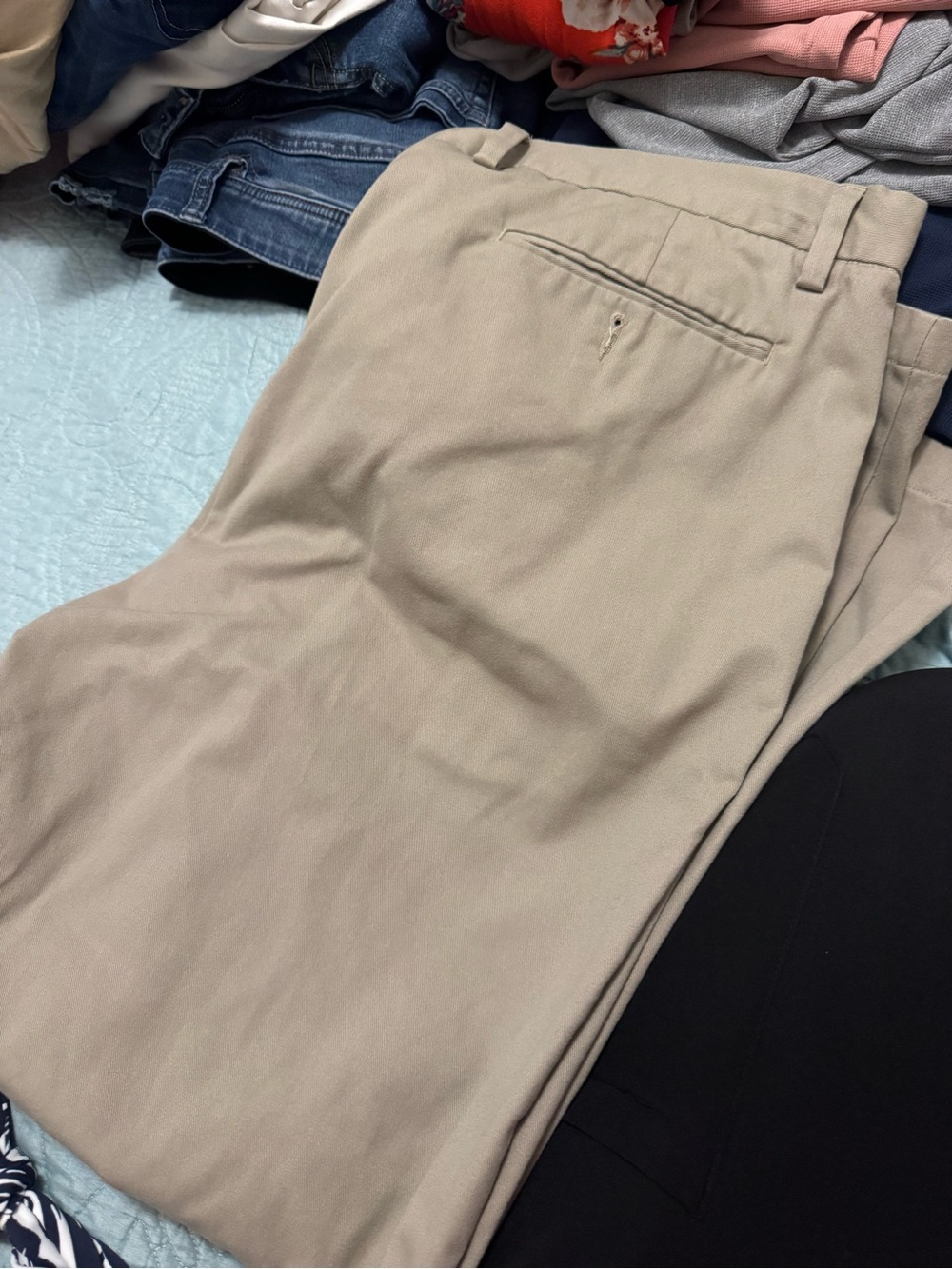 Amazon Men's Lightweight Khaki Chinos - Beige